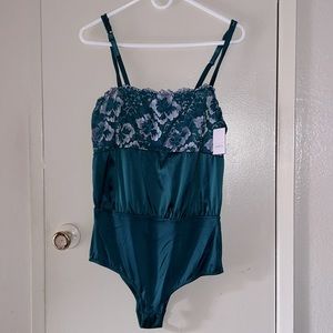 🌼FOR BUNDLE ONLY🌼Auden lingerie bodysuit